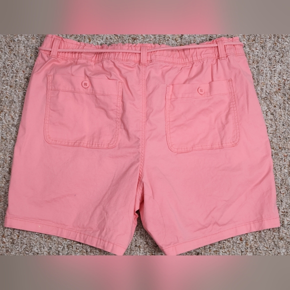 Croft & Barrow Pink Women's Shorts - Picture 2 of 4